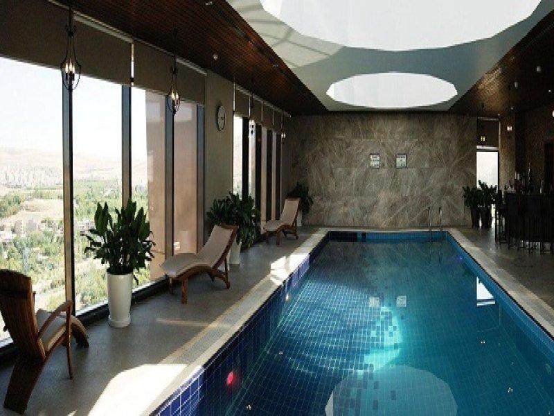 Aana Hotel Orumieh photo 13