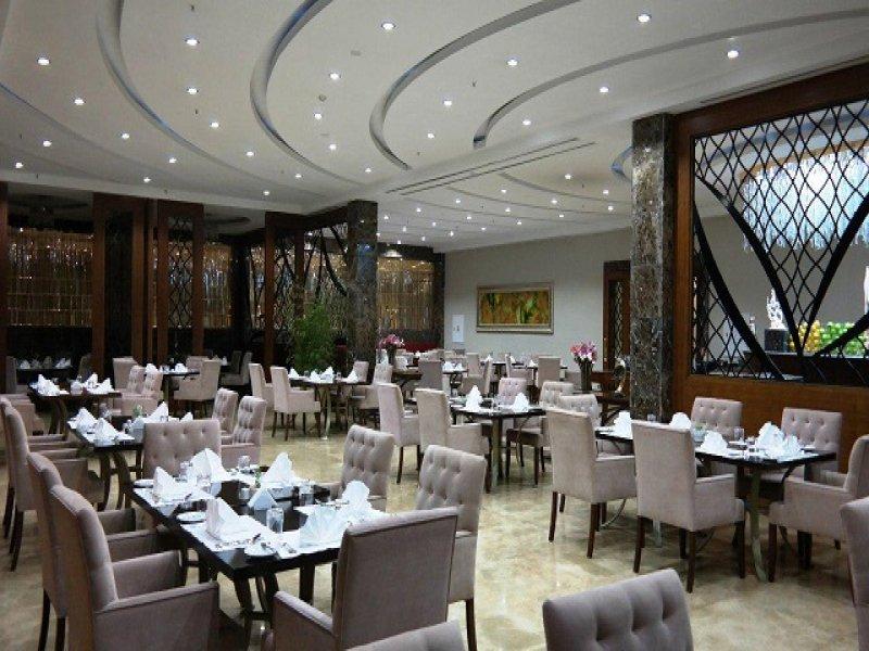 Aana Hotel Orumieh photo 15