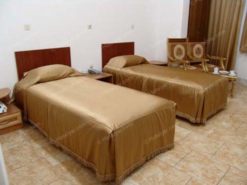 عکس هتل بهجت میبد شماره 2