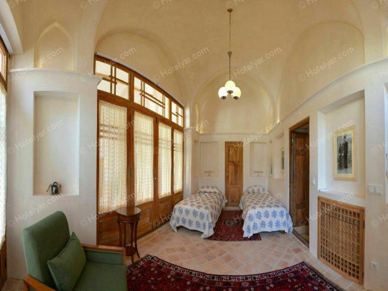 اتاق دو تخته توئین اقامتگاه سرای درب باغ کاشان