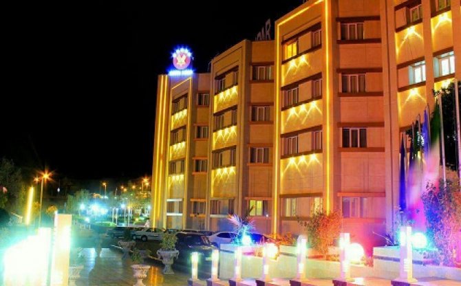 نمای بیرونی هتل