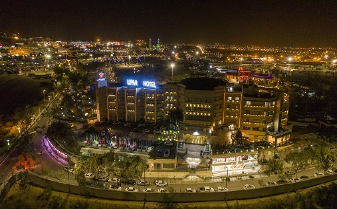 نمای بیرونی هتل