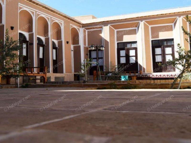 عکس هتل سنتی کهن پایاب یزد
