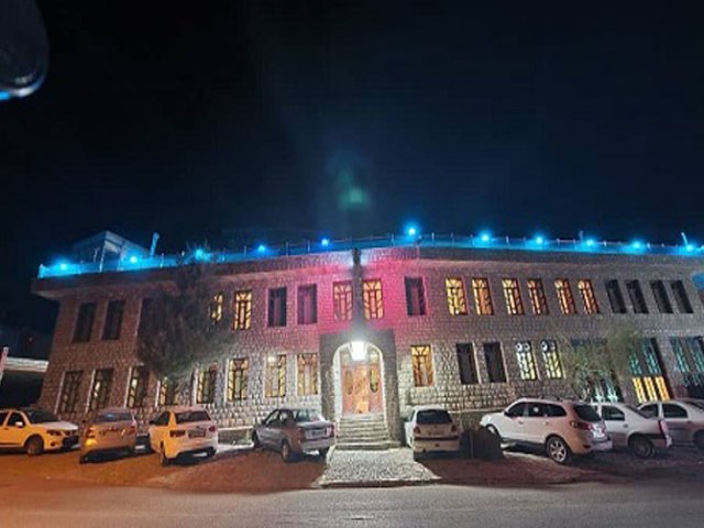 عکس هتل سنگی اورامان سنندج