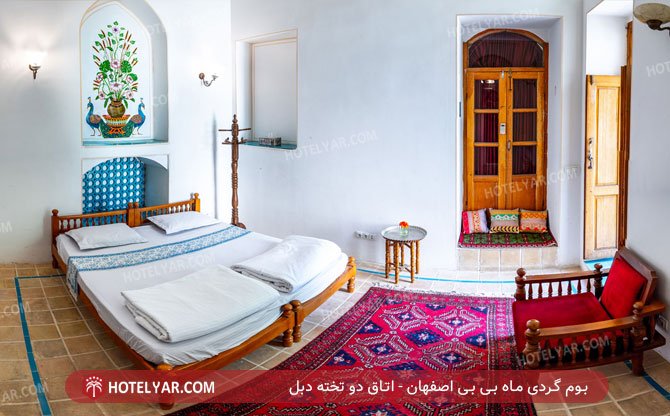 عکس بوم گردی ماه بی بی اصفهان