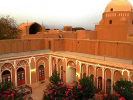 عکس هتل سنتی کهن کاشانه یزد