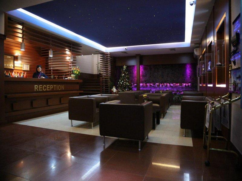 عکس هتل هالی تهران شماره 9