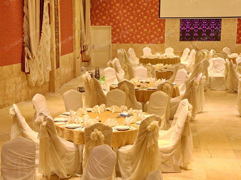 عکس هتل باباطاهر همدان