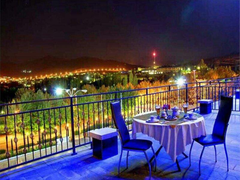 Zagros Hotel Khansar photo 13