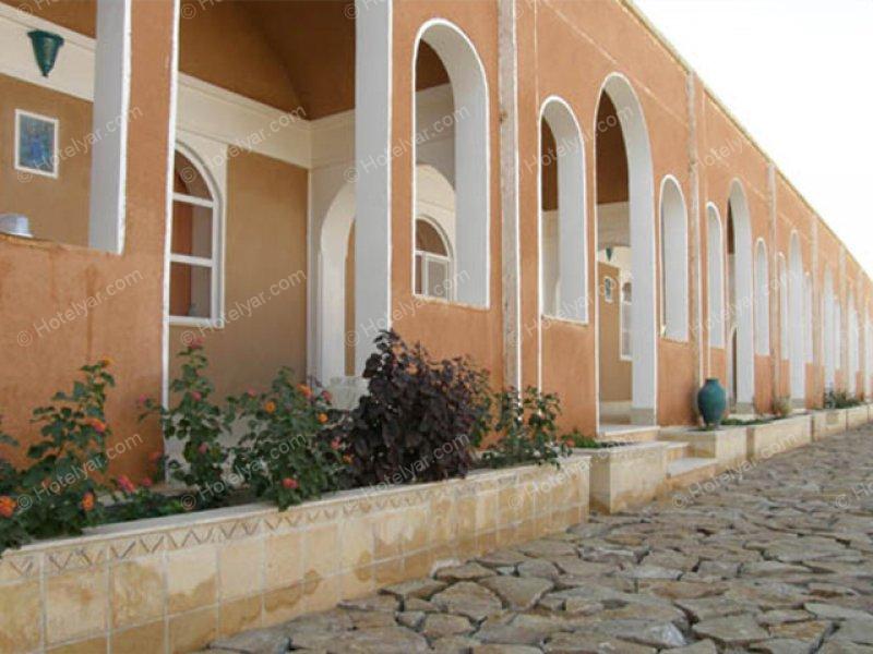 عکس هتل کویری بالی خوروبیابانک