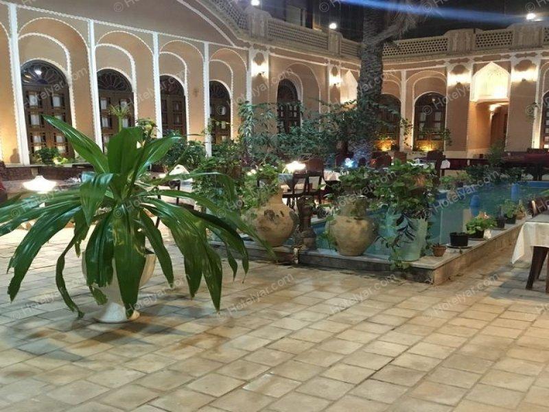 عکس هتل ادیب الممالک یزد