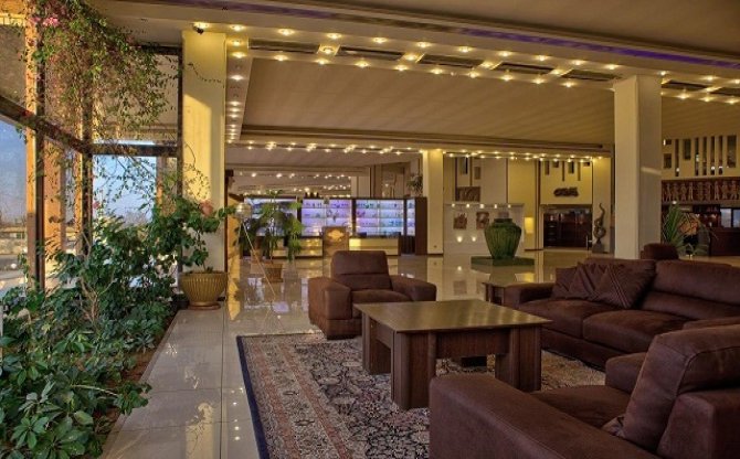هتل نگارستان کاشان - لابی