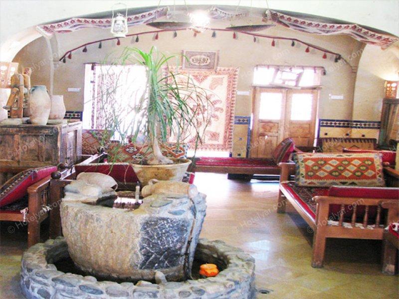 Arg Googad Hotel Golpayegan photo 7